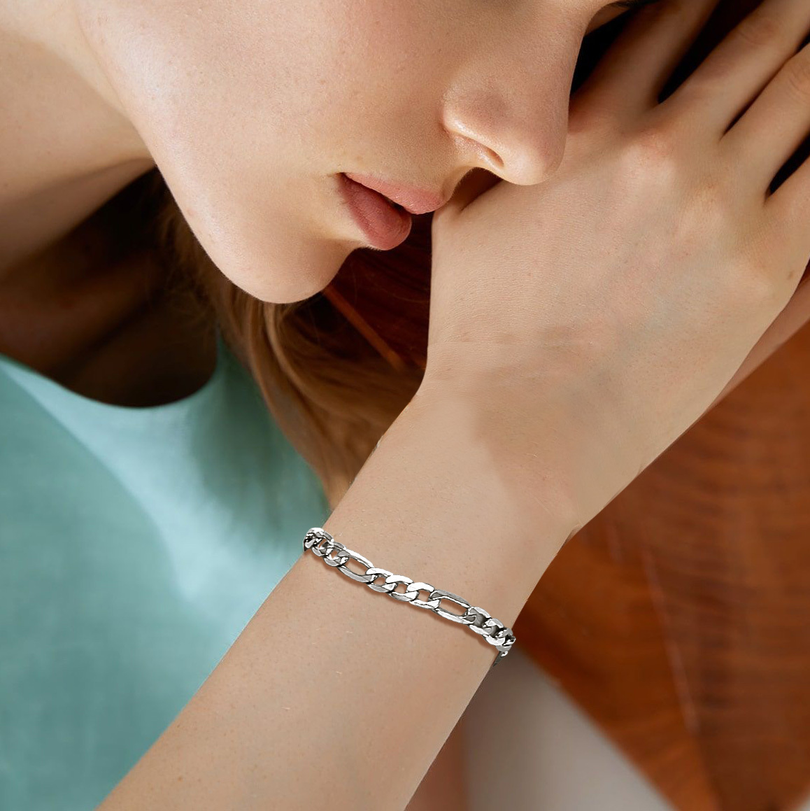 Minimal figaro bracelet 6mm wear