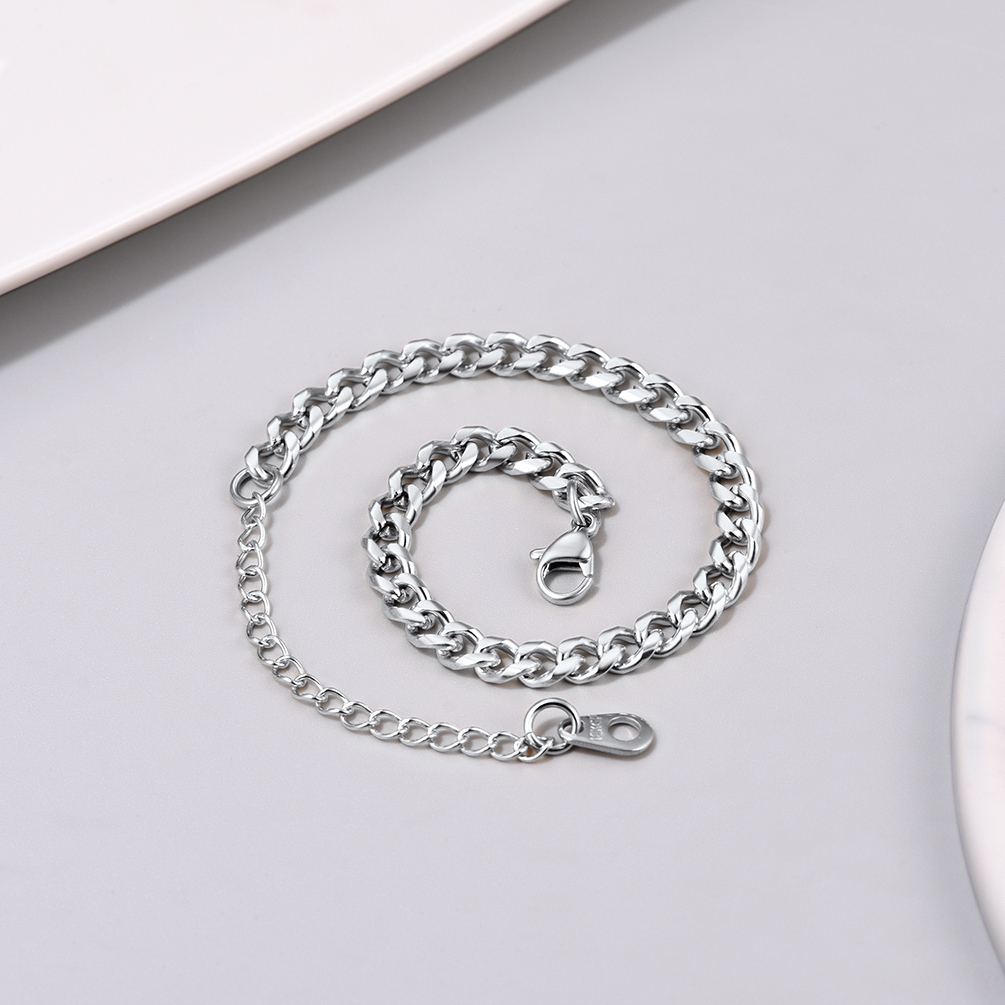 Polished cuban chain bracelet product photo