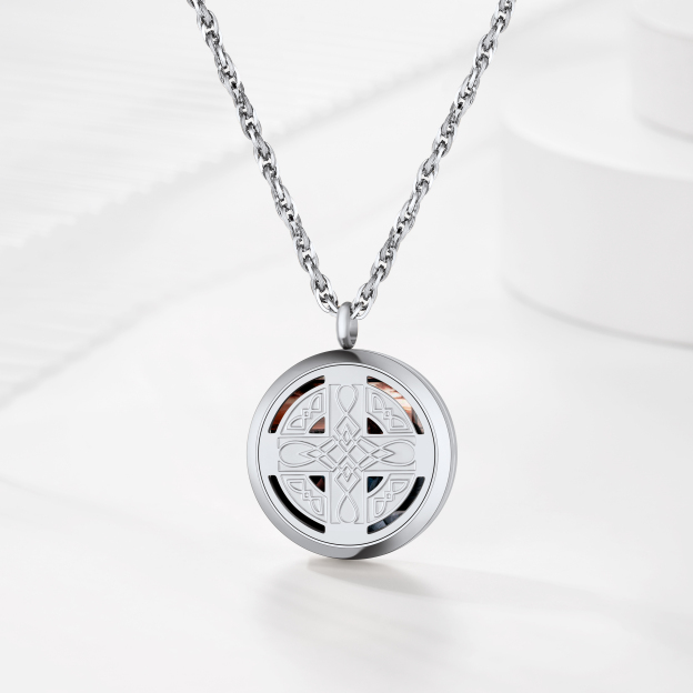 Diffuser Necklace Celtic Knot Pendant