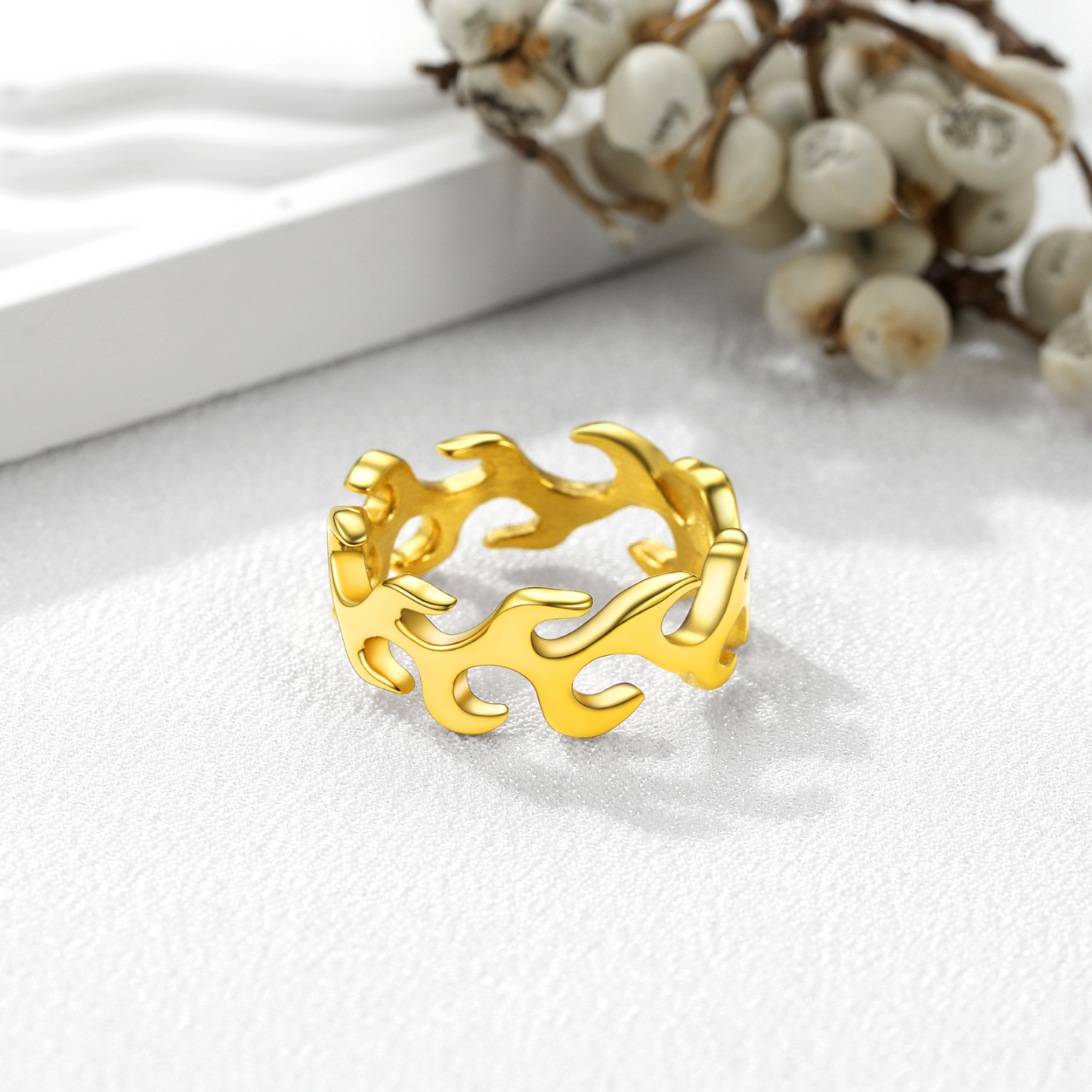 Bold Flame Motif Ring