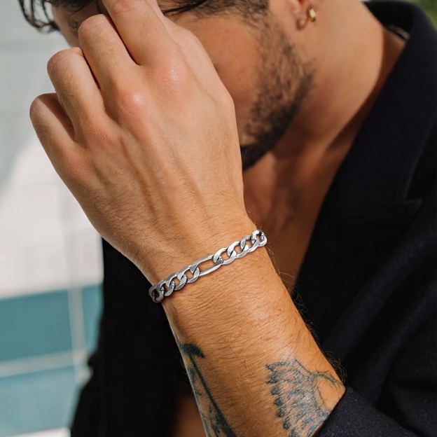Man wearing Figaro stainless steel bracelet