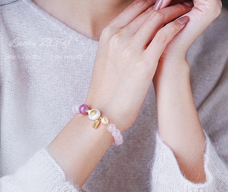 Peach Rain Pink crystal bracelet