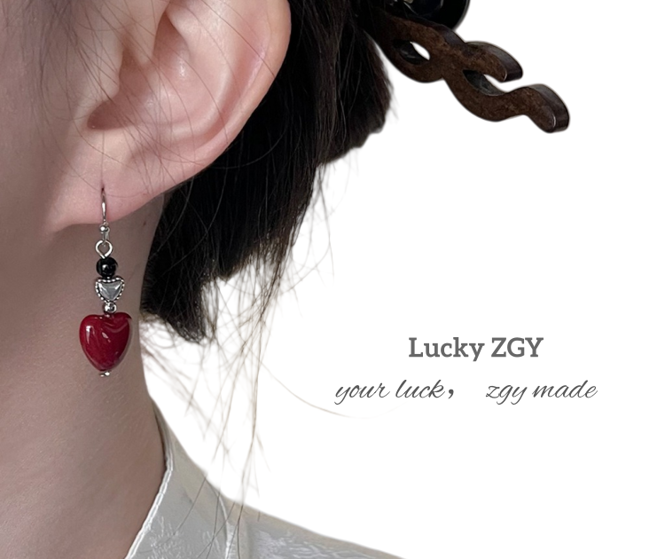  Love earrings