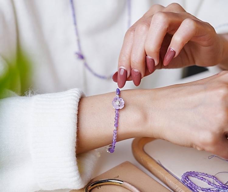 women  amethyst bracelet​