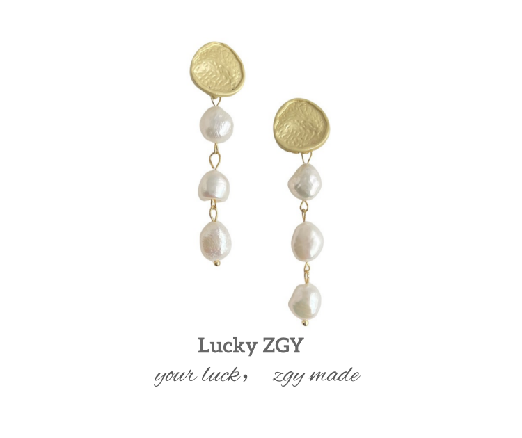 Pearl metal light luxury stud earrings