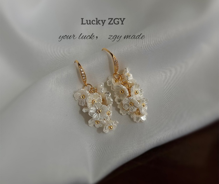 Forest-style zircon earrings