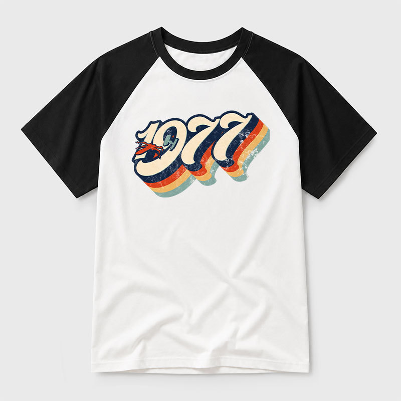 1977 Vintage Geek Retro Raglan T-Shirt