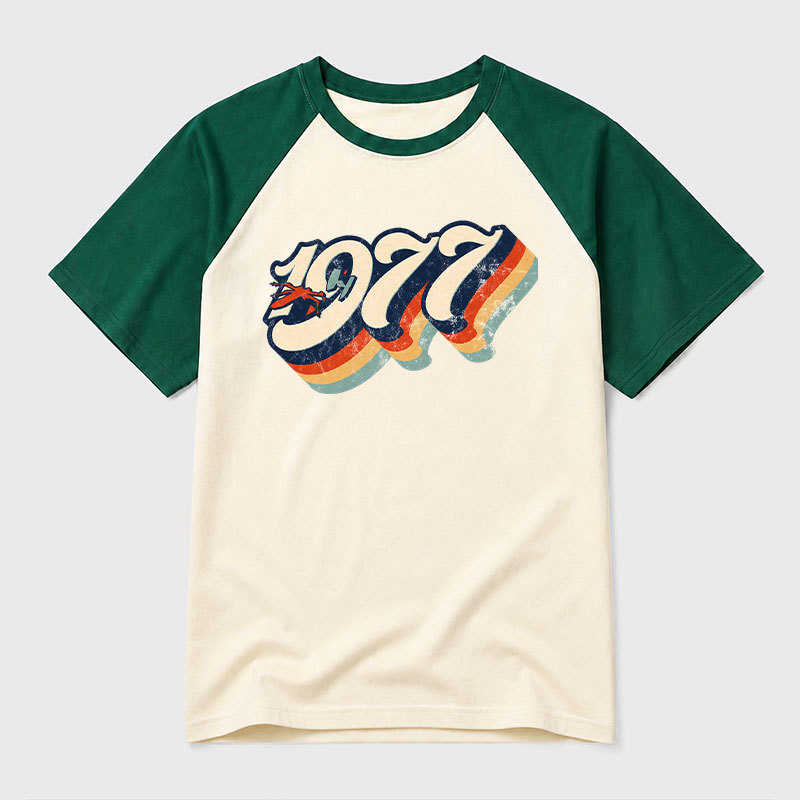 1977 Vintage Geek Retro Raglan T-Shirt