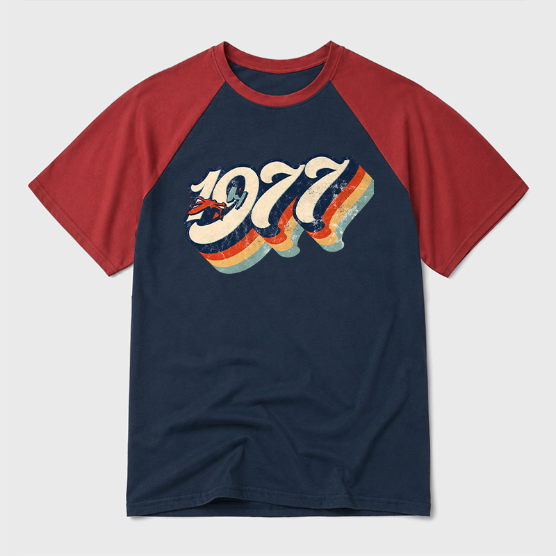 1977 Vintage Geek Retro Raglan T-Shirt