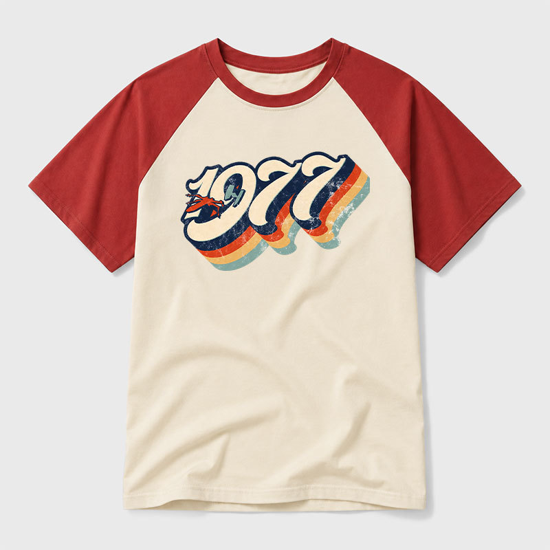 1977 Vintage Geek Retro Raglan T-Shirt