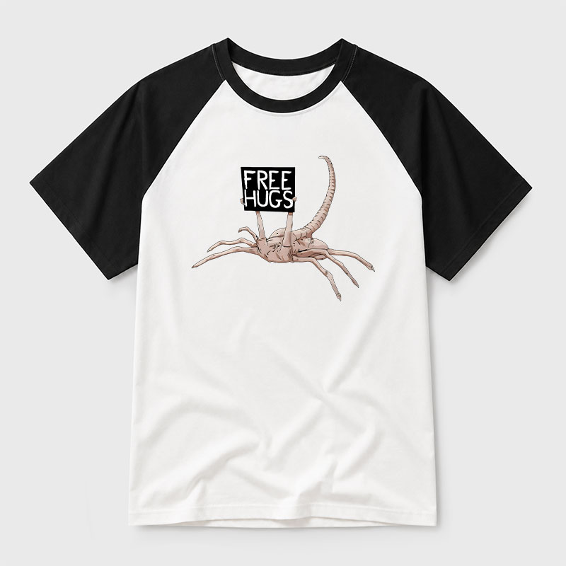 FreeHugs-Alien Xenomorph Geek Retro Raglan T-Shirt