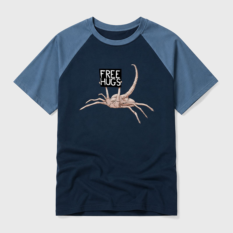 FreeHugs-Alien Xenomorph Geek Retro Raglan T-Shirt