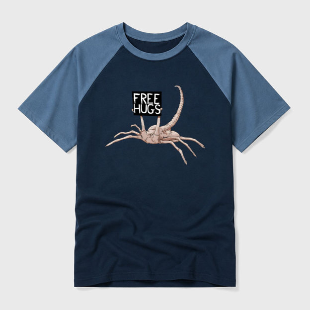 FreeHugs-Alien Xenomorph Geek Retro Raglan T-Shirt