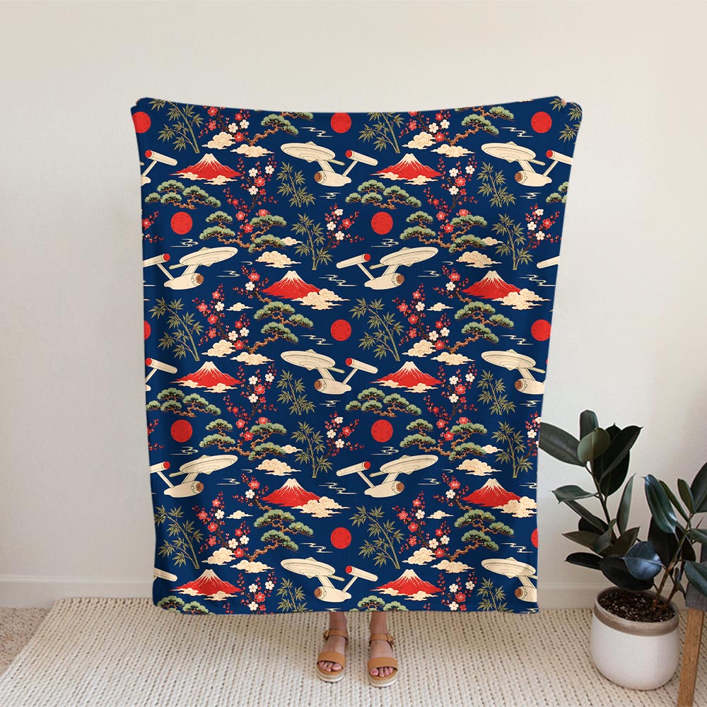 Sci-Fi Spaceship Ukiyo-e Style Flannel Throw Blanket 