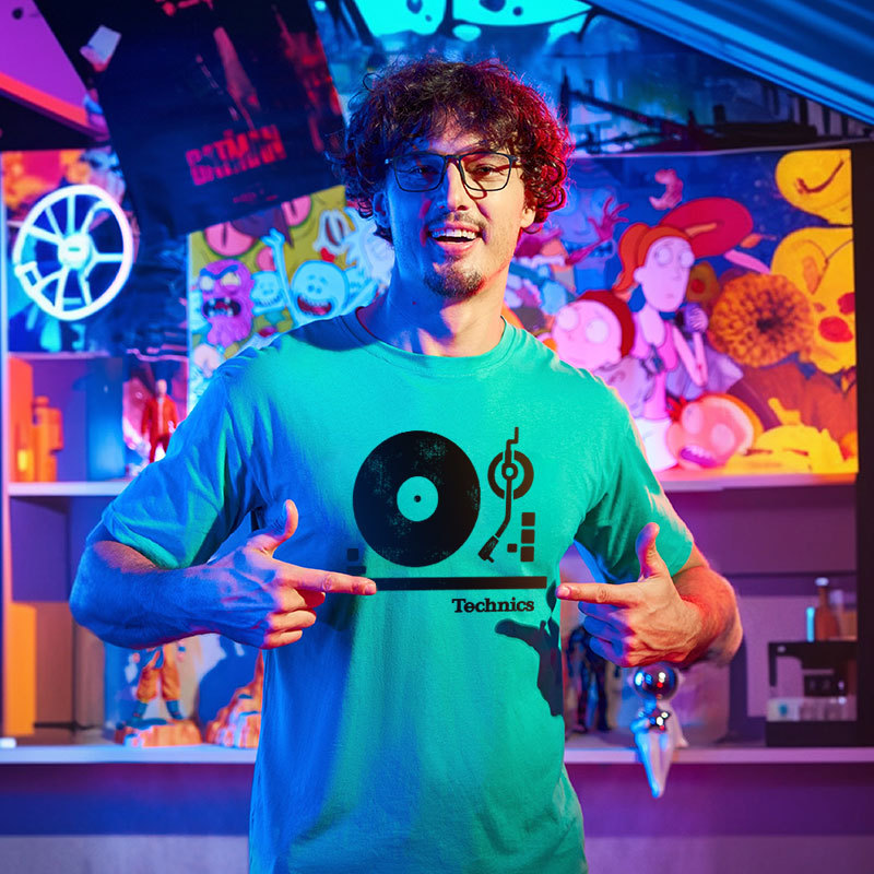 Classic 90s Technics Geek T-Shirt