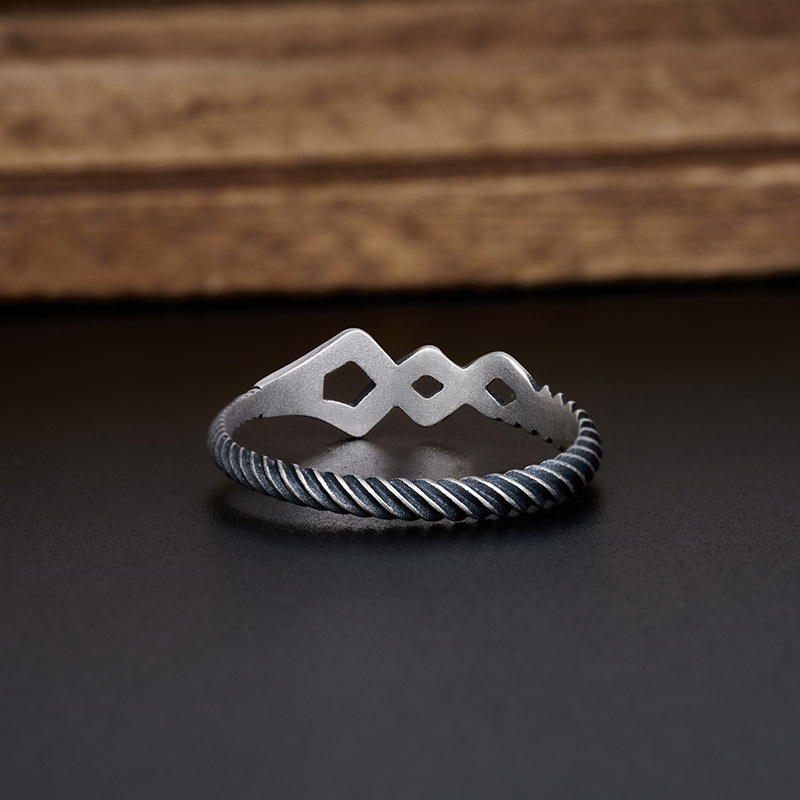 Longinus Geek Silver Band Ring