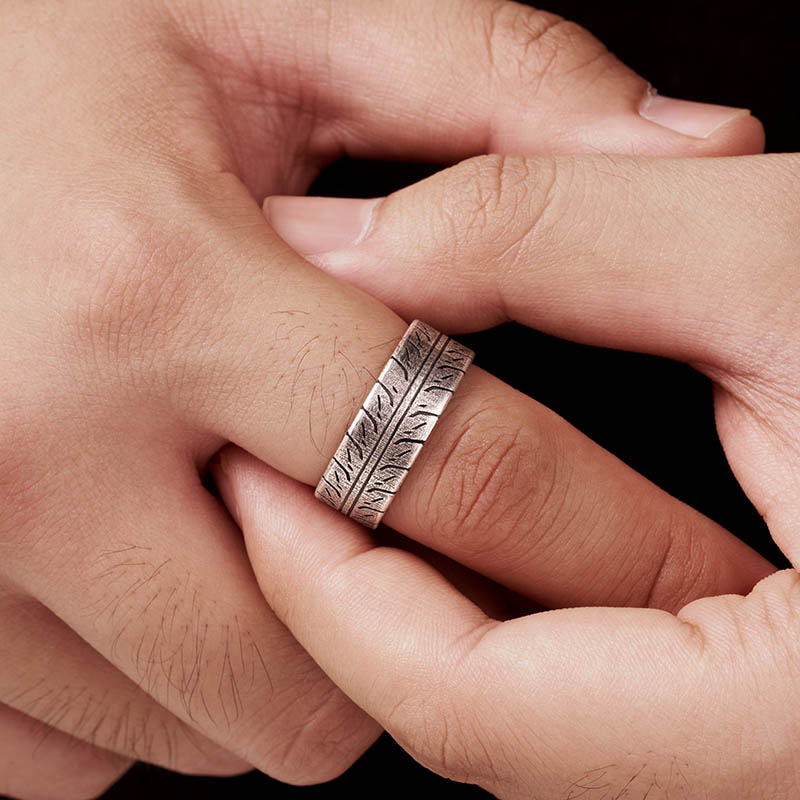 Metal Tires Geek Silver Band Ring