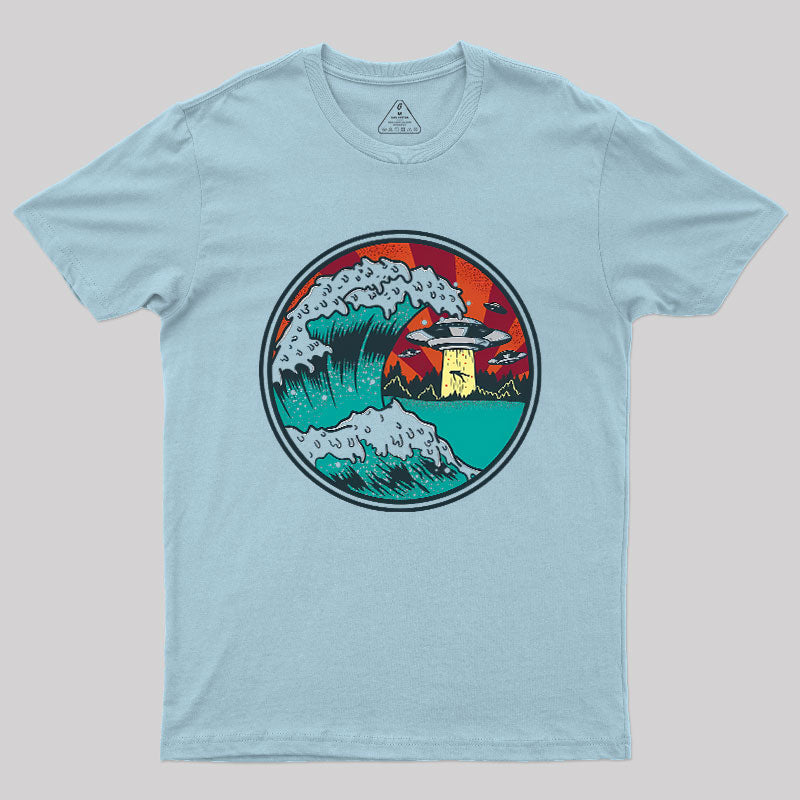 Abduction Of Kanagawa Geek T-Shirt