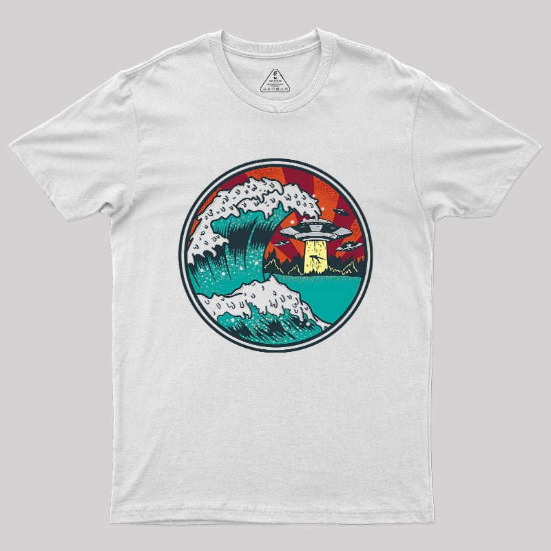 Abduction Of Kanagawa Geek T-Shirt