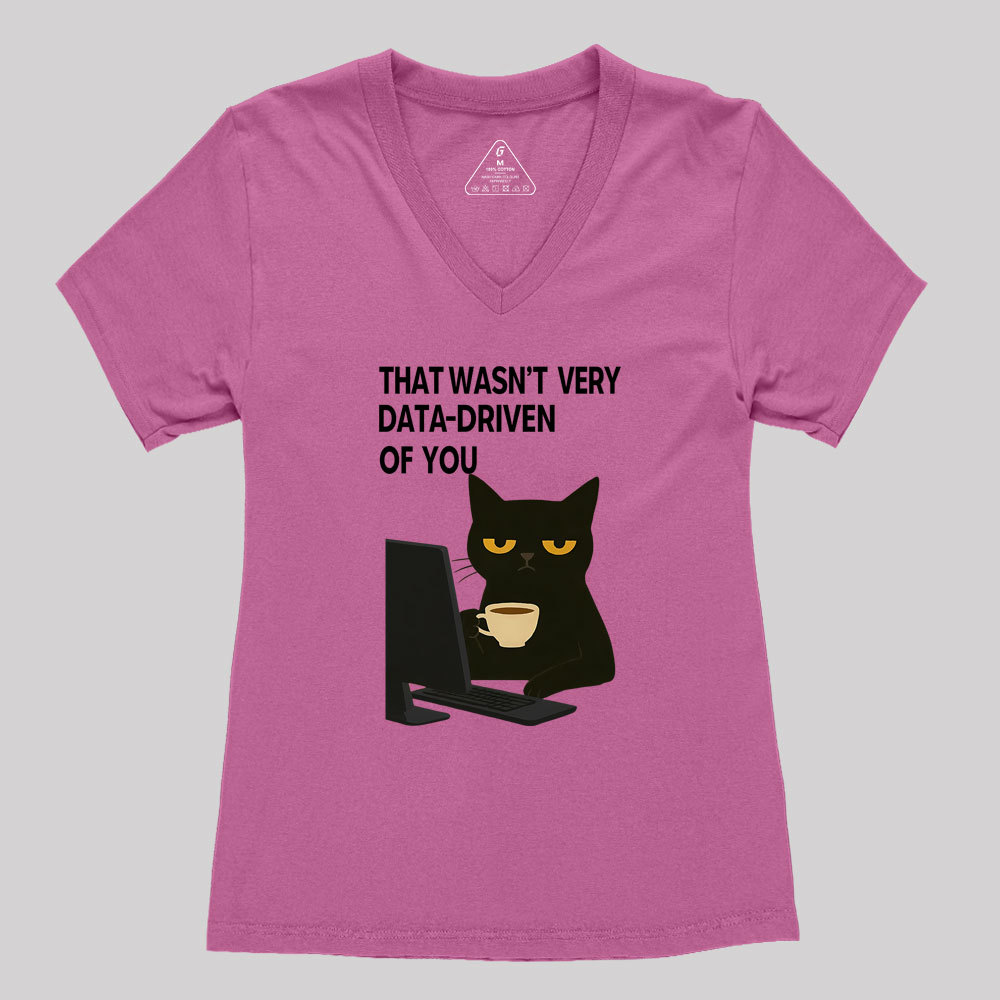 Geeksoutfit It works on my machine Geek Women's V-Neck T-shirt for Sale