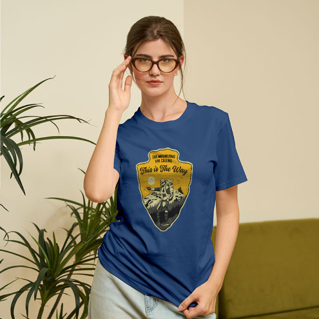 The Way To The Mountains Geek T-Shirt