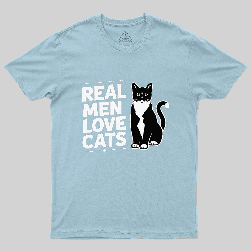Real Men Love Cats Geek T-Shirt