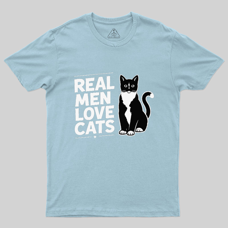 Real Men Love Cats Geek T-Shirt