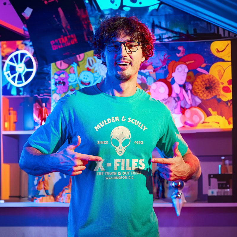 Mulder & Scully Geek T-Shirt