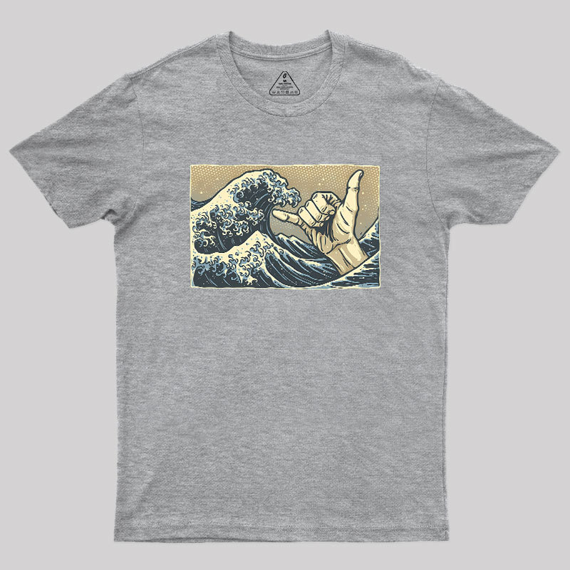 Catch Some Waves Geek T-Shirt