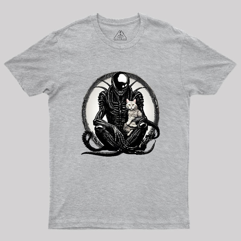Xenomorph And A Cat Geek T-Shirt