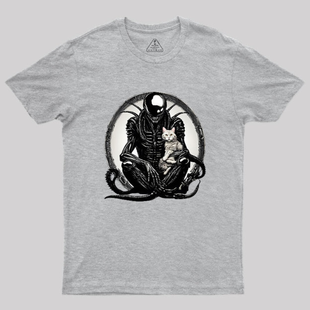 Xenomorph And A Cat Geek T-Shirt