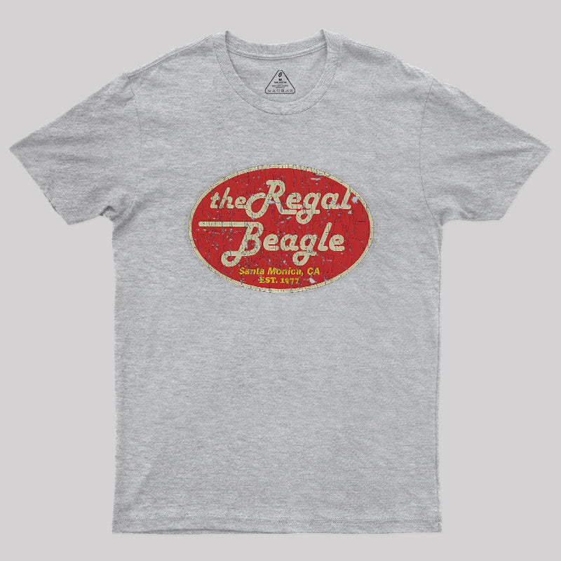 THE REGAL BEAGLE 70S Geek T-Shirt