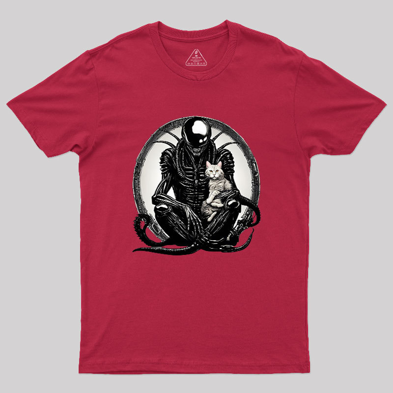 Xenomorph And A Cat Geek T-Shirt