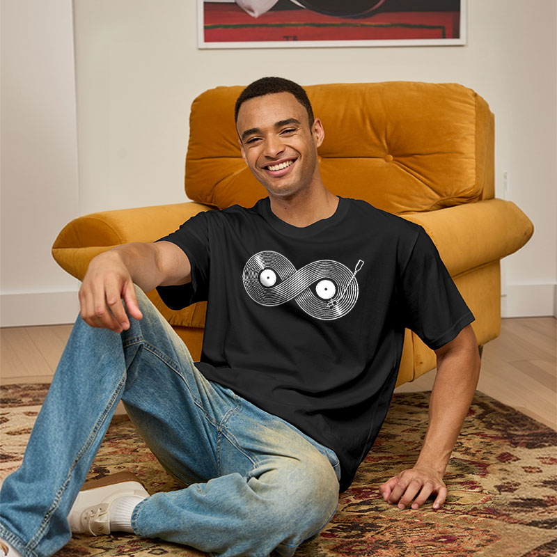 Retro Black Records Infinite Music Lover Geek T-Shirt