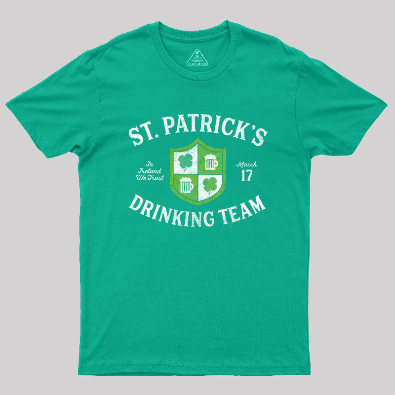 St Patrick's Drinking Team Geek T-Shirt