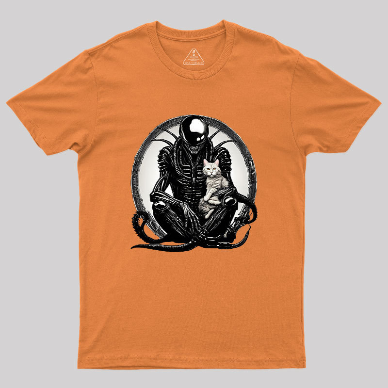 Xenomorph And A Cat Geek T-Shirt