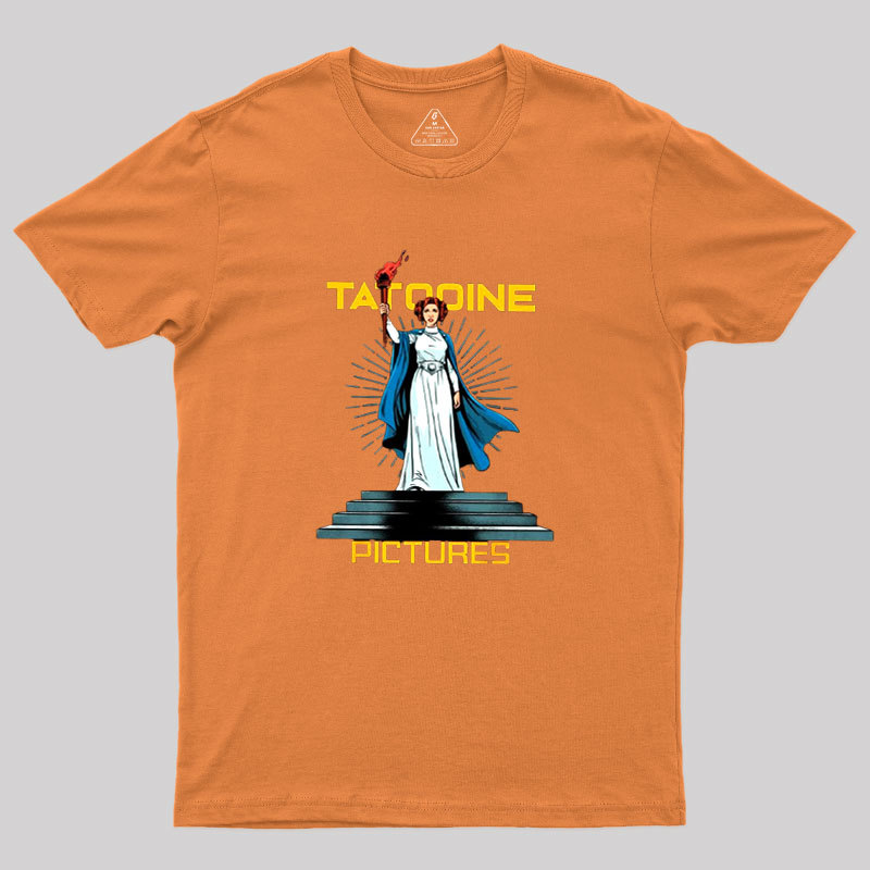 Tatooine Pictures Geek T-Shirt