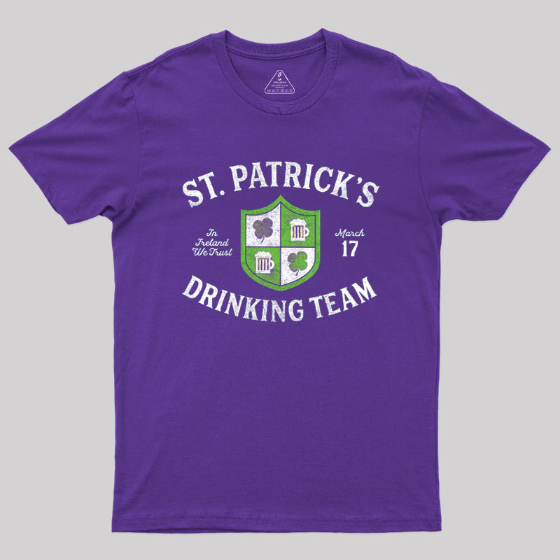St Patrick's Drinking Team Geek T-Shirt