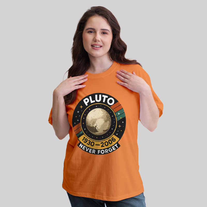 Pluto never forget Geek T-Shirt