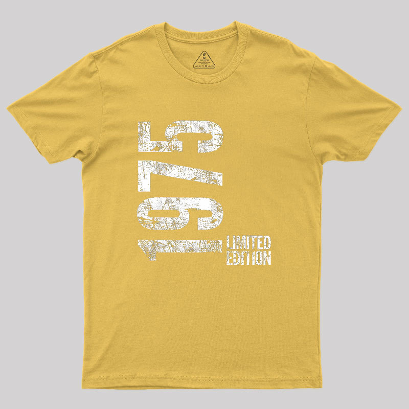 Years Old Vintage 1975 Geek T-Shirt