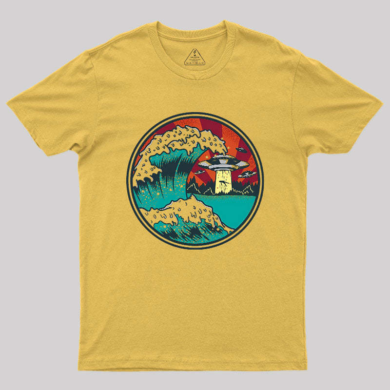 Abduction Of Kanagawa Geek T-Shirt