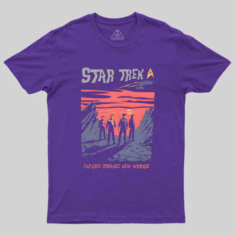 Explore Strange New Worlds Geek T-Shirt