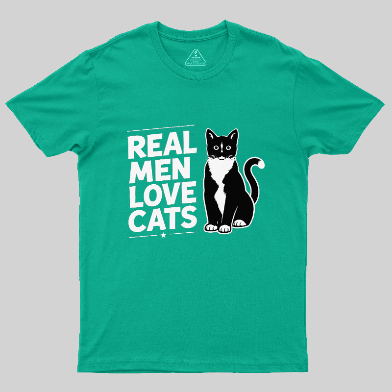Real Men Love Cats Geek T-Shirt