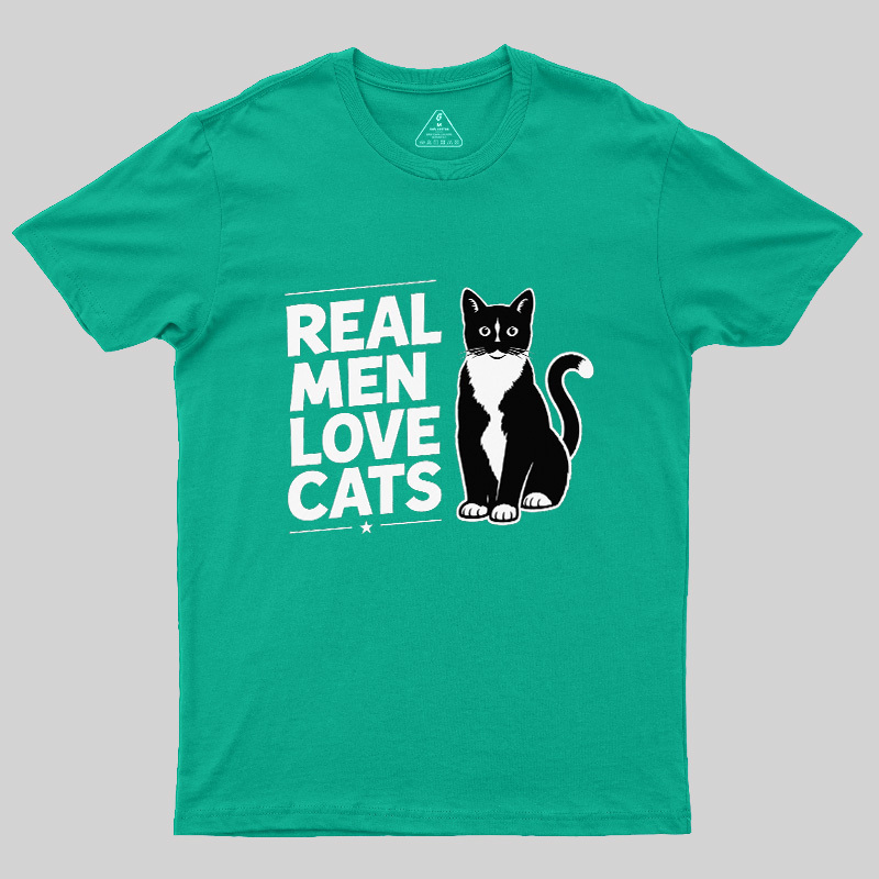 Real Men Love Cats Geek T-Shirt
