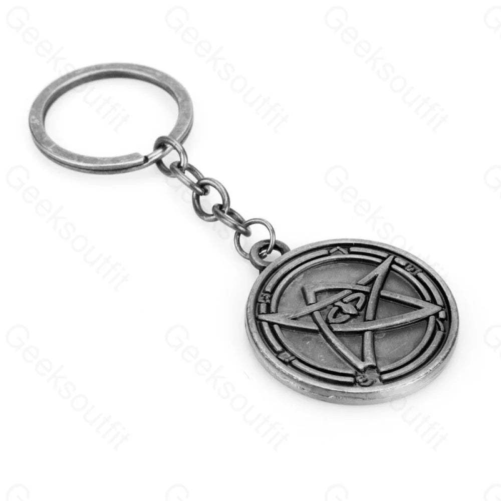Cthulhu Mythos Keychain Silver