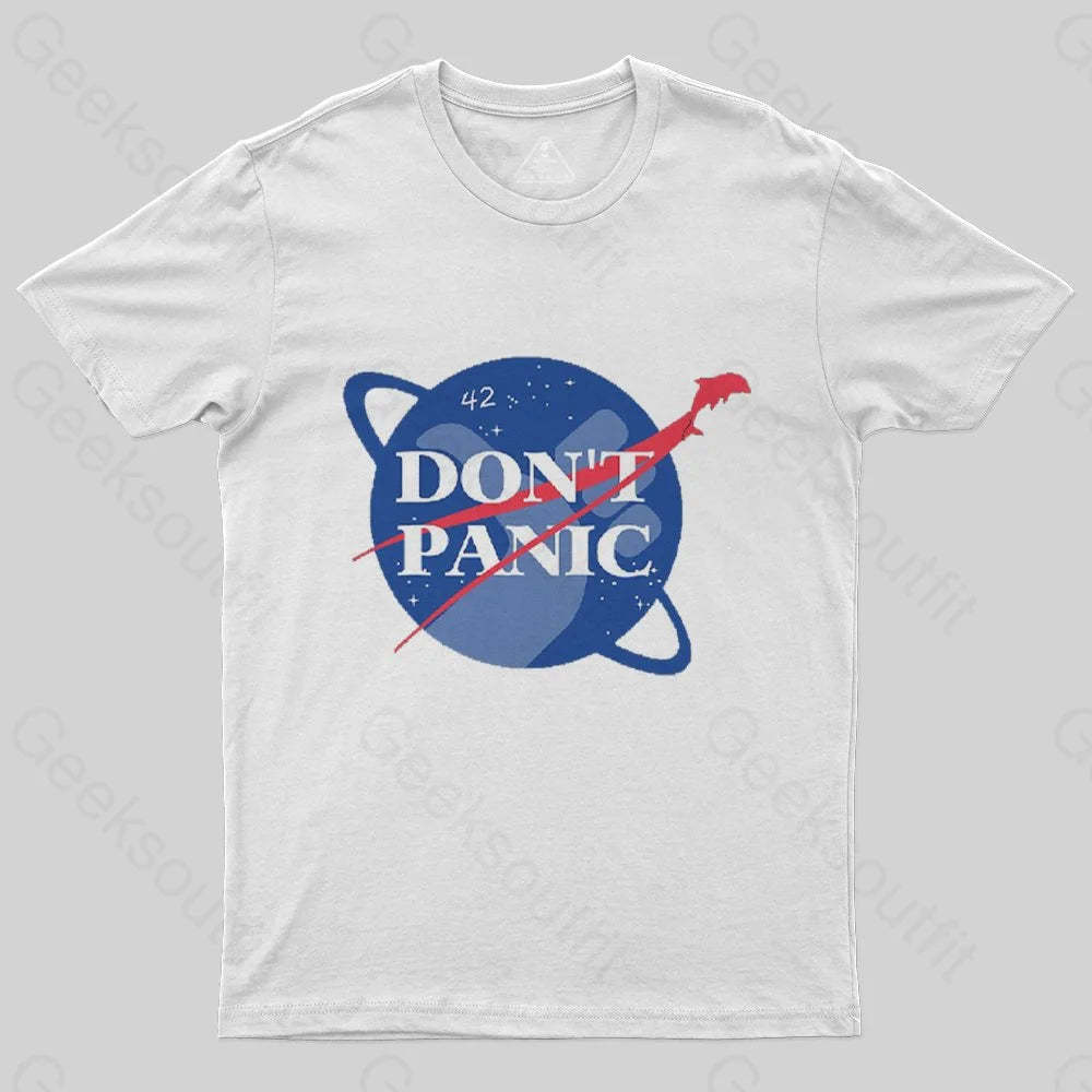Don't Panic T-Shirt - Geeksoutfit