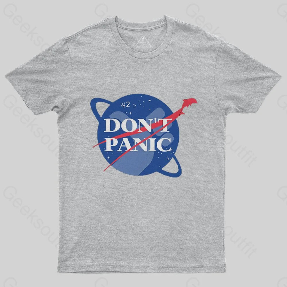 Don't Panic T-Shirt - Geeksoutfit