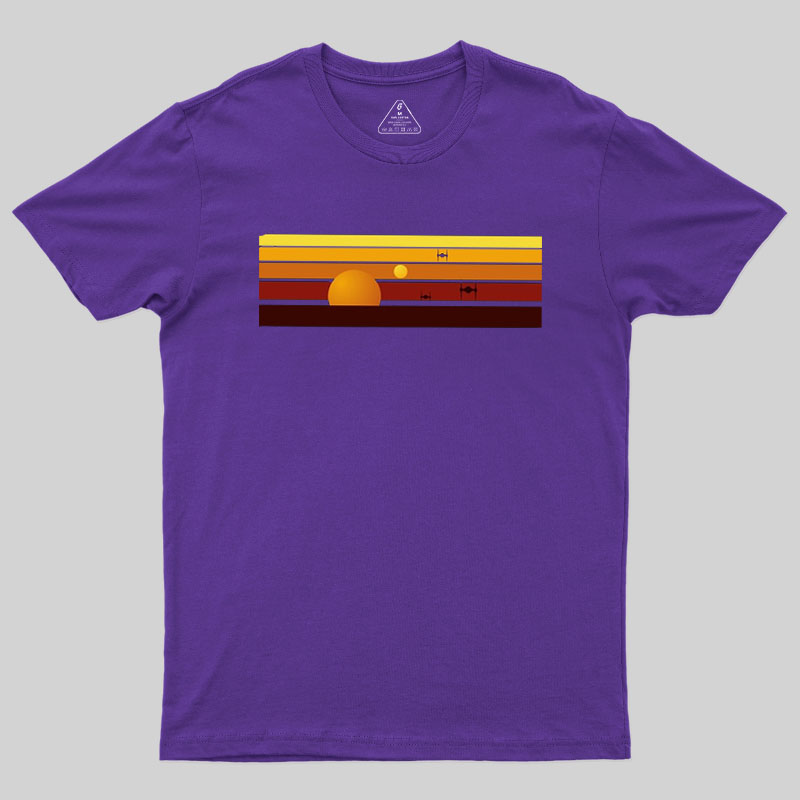 Tatooine Sun Essential Geek T-Shirt
