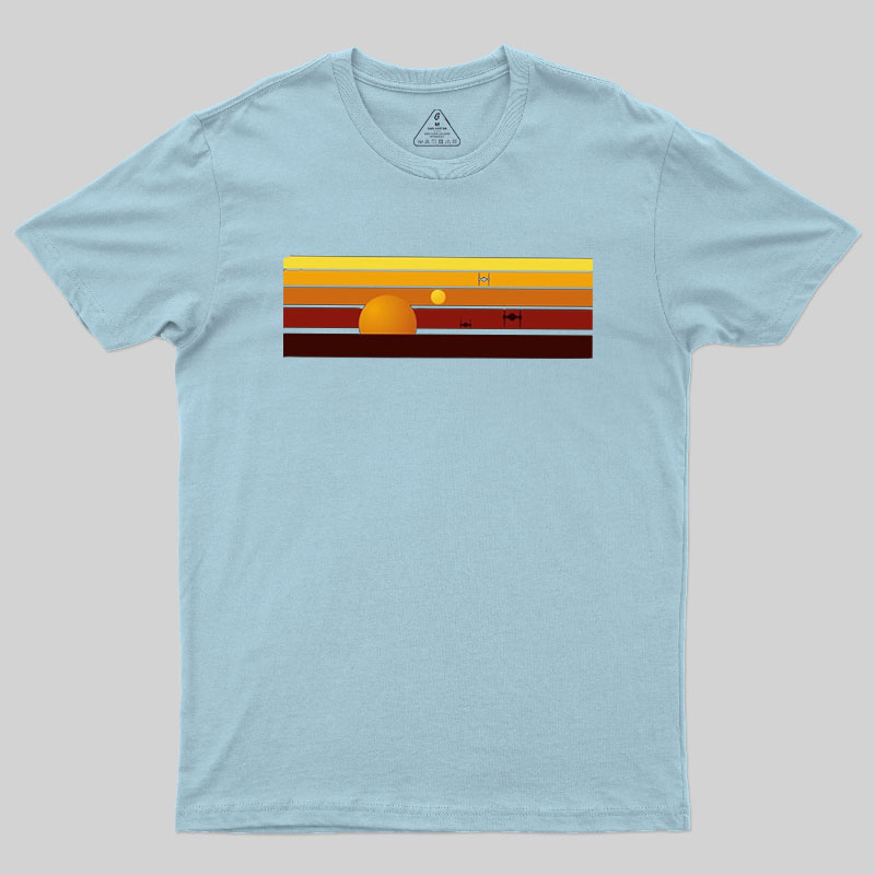 Tatooine Sun Essential Geek T-Shirt
