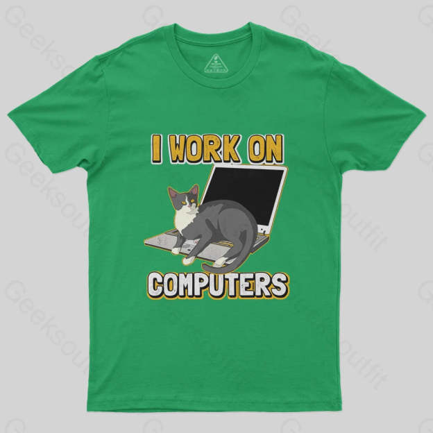 Funny cat of a computer scientist T-Shirt-Geeksoutfit-Animal,cat,funny,geek,science,t-shirt